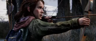 Captură de ecran din The Last of Us Part One în care apare un personaj care țintește un arc și o săgeată