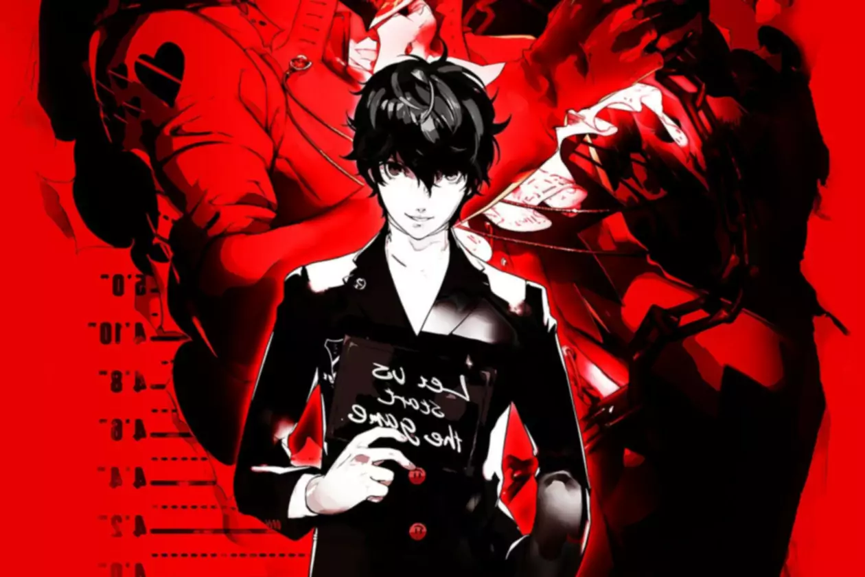 Opera d'arte del gioco Persona 5 con un personaggio che tiene in mano una carta con il suo nome e altri personaggi sullo sfondo.